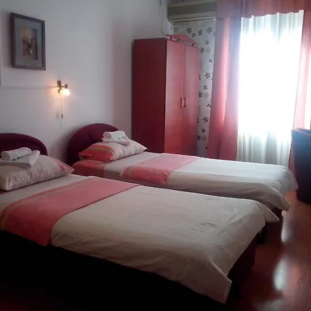 Ξενοδοχείο Ani