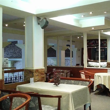 Ξενοδοχείο Ani 3*