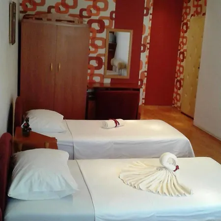 Ani Hotel 3*